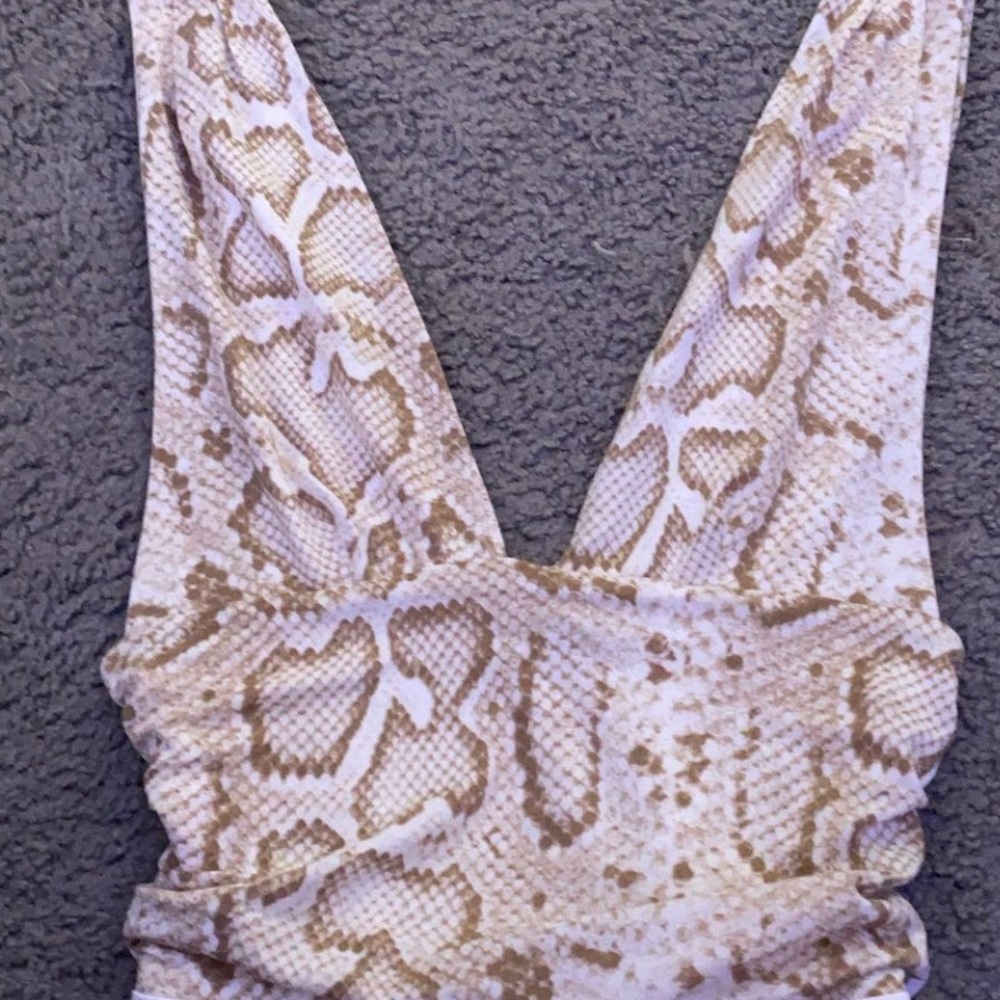 Fashion nova bodysuit
